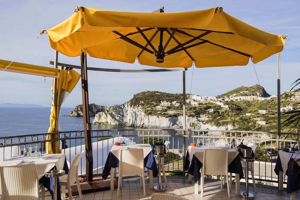 Hotel Villaggio Dei Pescatori Ponza Bagian luar foto