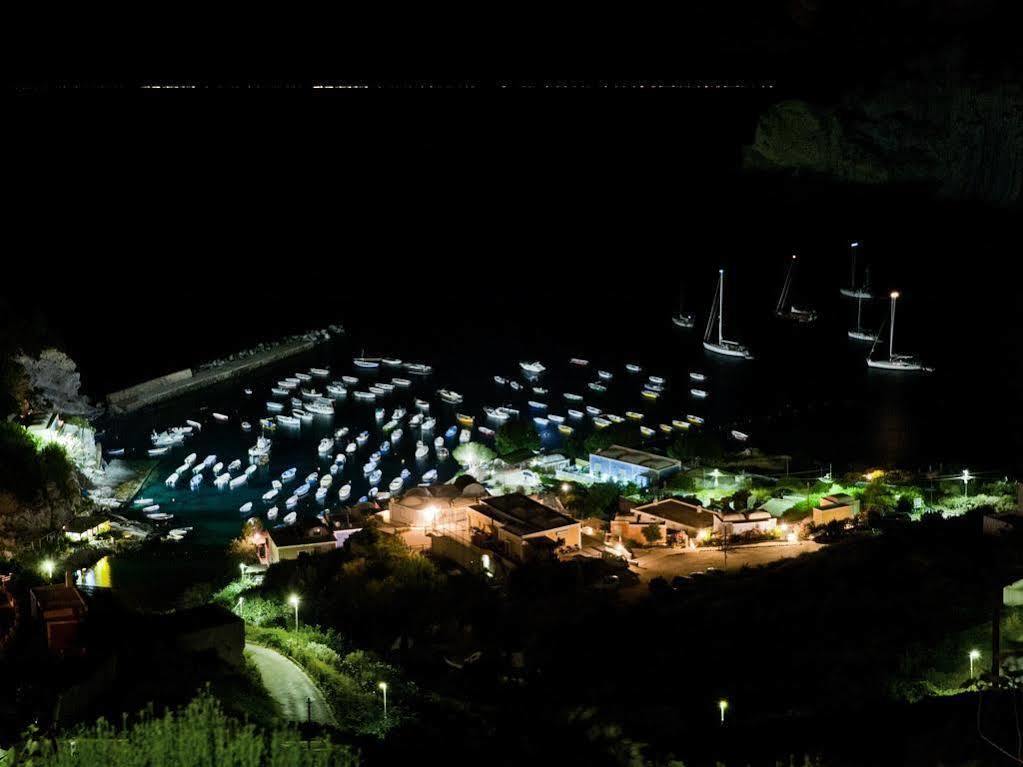 Hotel Villaggio Dei Pescatori Ponza Bagian luar foto