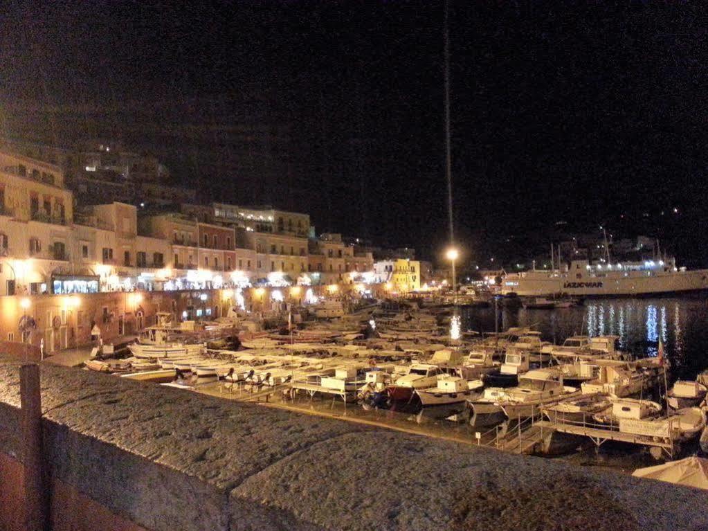 Hotel Villaggio Dei Pescatori Ponza Bagian luar foto