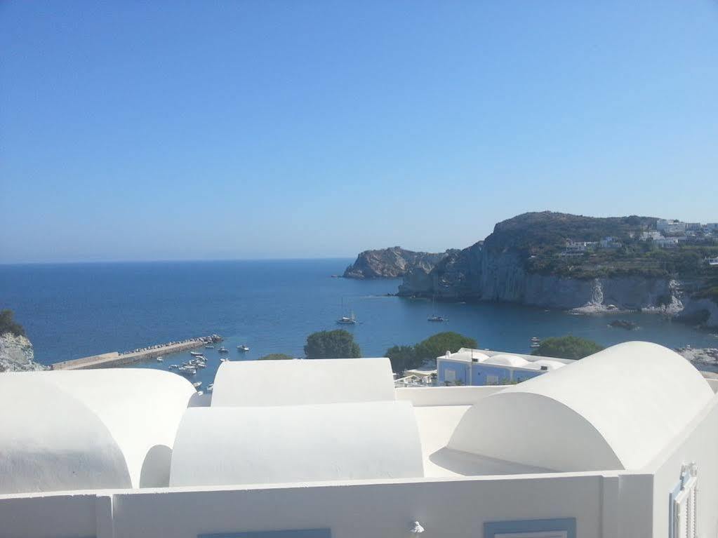 Hotel Villaggio Dei Pescatori Ponza Bagian luar foto